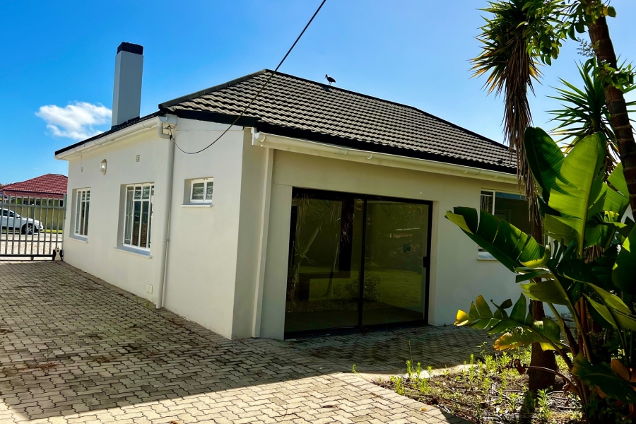  Bedroom Property for Sale in Dormehls Drift Western Cape